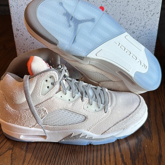 Air Jordan 5 Retro SE Craft - Picture 2 of 5